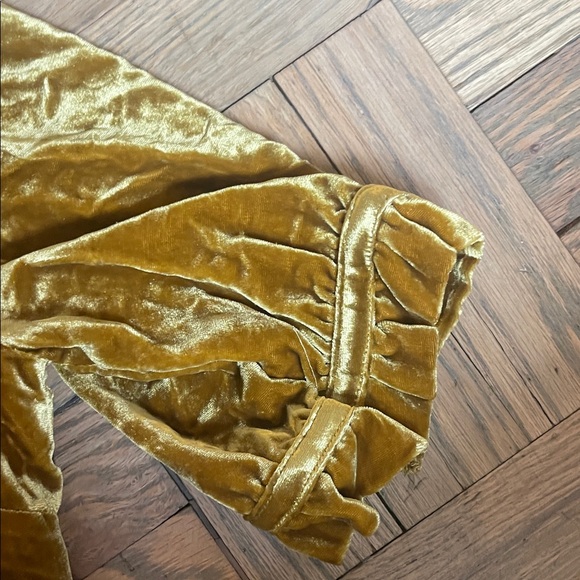 Boden Mustard  crushed Velvet Blouse size 8 holiday look vintage sleeve - Picture 6 of 7